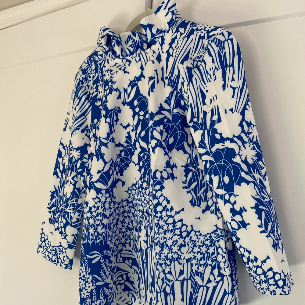 Women’s Blue Floral Shirt w Ruffle Neck & Tie XS